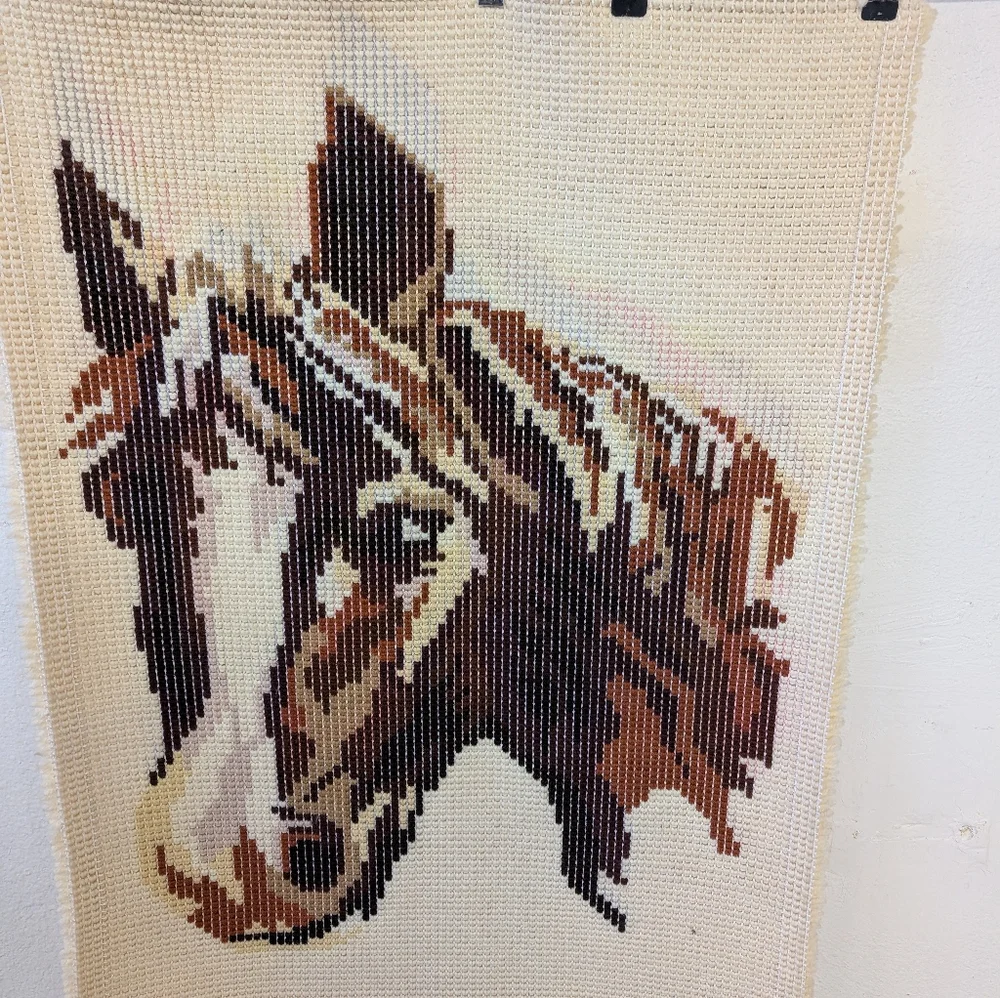 Western Art Horse Wall Hanging Hook Rug